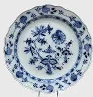Stor tallerken "Stadt Meissen" løkmønster, diam. 30,5 cm