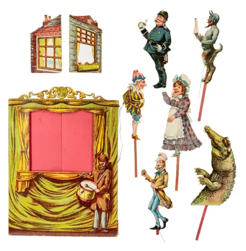 med én undtagelse originale papæsker eller originale konvolutter. Indeholder: 1. J. W. Spear & Sons (Fürth). Lustiges Kasperltheater. Kulisse, 2 kulissetillæg og 6 stangdukker (delvist med trækmekanisme) af kromolitografisk pap, samt teksthæfte (4 s.). - 2. Trari-Trara! Die Kinderpost ist da. Miniature-postkontor med talrige