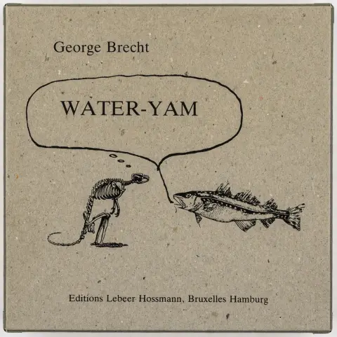 Fluxus – Brecht, George. Water Yam. Med 100 (af 102?) kort. Bruxelles, Edition Lebeer, 1986. 17,5 x 17,5 cm. Løse i…