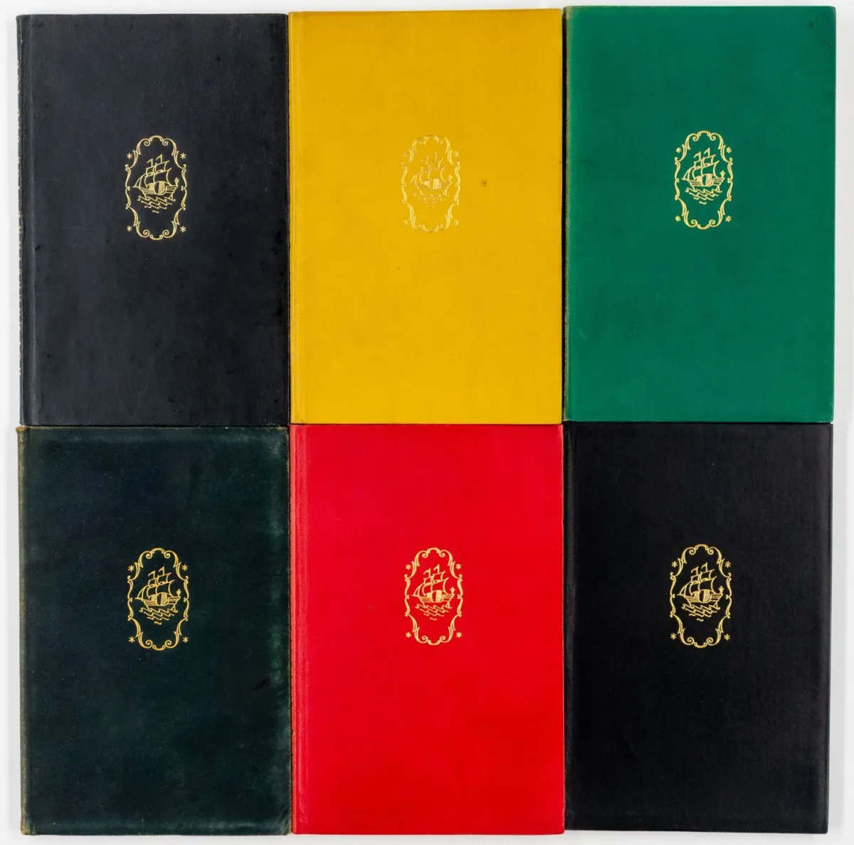 Insel-Bücherei – ستة مجلدات من الجلد الكامل لـ IB. لايبزيغ، Insel-Verlag، 1914-1930. 18,5 × 12 سم. تجليدات جلدية أصلية بعنوان مذهّب على الكعب.