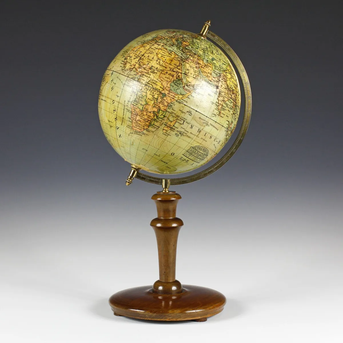 Globi e astronomia – Globo terrestre di Carl Luther, Berlino, ca. 1925