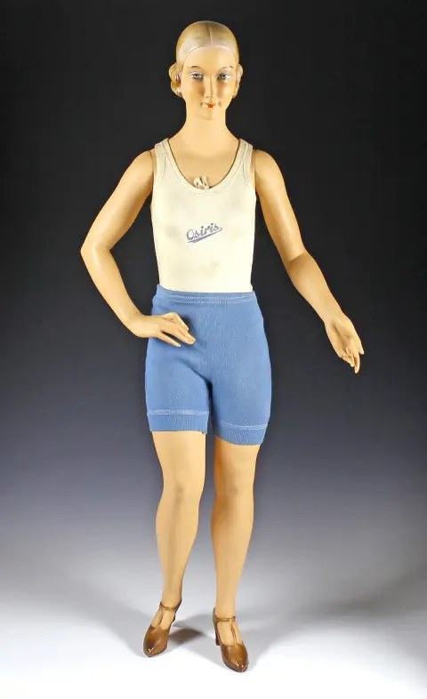 Reklame – Reklamefigur Osiris. Tyskland, omkring 1920, figur for undertøj, fabrikant Müller & Schweitzer i Stuttgart
