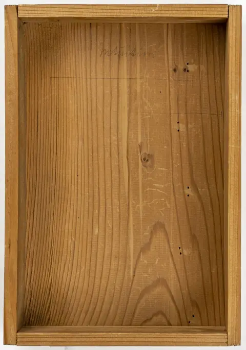 Fluxus – Beuys, Joseph. Intuition. Caja de madera blanda. En la base titulada a lápiz y con pequeño dibujo a lápiz, y al verso…