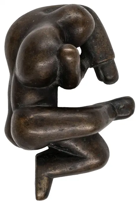 Schmitz, Hans – Giacente II. Bronzo, patinato marrone dorato. Monogrammato dietro sulla pianta del piede "h. sch.". 1924/ca 1972. Dimensioni: 8 x 18 x 12 cm.