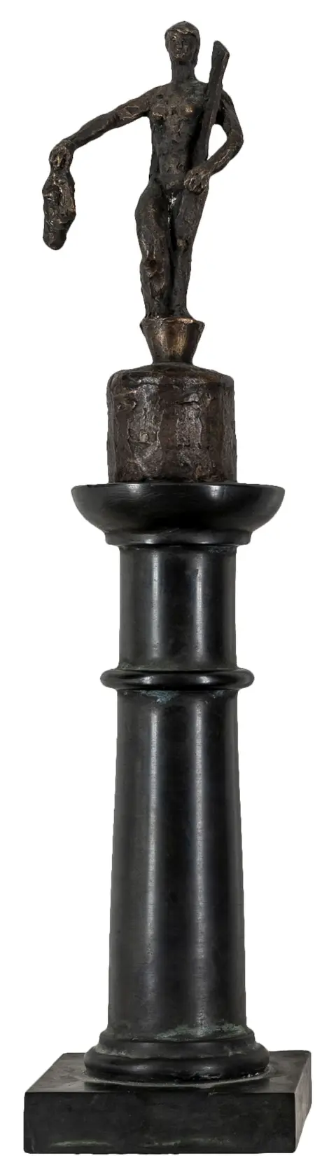Wilde, Berndt – Judith. Bronze, patine foncée. Sur le côté de la plinthe carrée avec le sigle de l'artiste et la numérotation ainsi qu'avec le cachet de fonderie de l'atelier berlinois de fonte d'art "WFK". Exemplaire : 11/33. 2004. Dimensions : 35,5 x 8,5 x 8,5 cm.