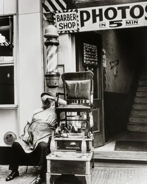 Feininger, Andreas – New York et Chicago dans les années quarante. Introduction de Thomas Buchsteiner. 6 photographies originales en…