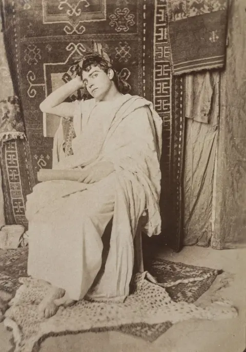 Gloeden, Wilhelm von – Néron. Albumine. Vintage.
