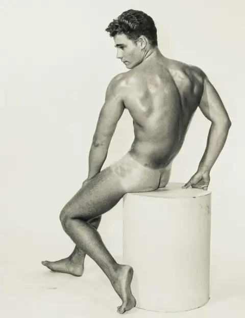 Homoseksualnost – LGBTQ – Bruce of Los Angeles (to jest Bruce Bellas). Muški aktovi. Tri srebrno-želatinske kopije. Vintage. Na poleđini…