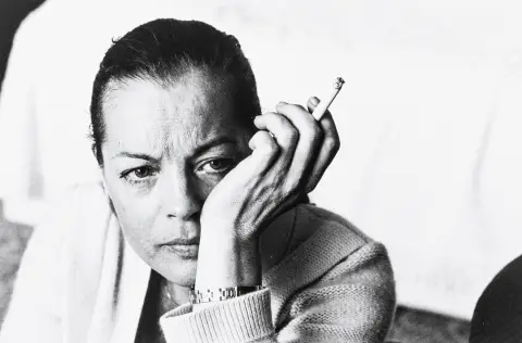 Lebeck, Robert – Romy Schneider. Photographie originale. Tirage postérieur. Gélatine argentique.