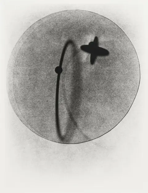 Moholy-Nagy, Laszló – Sans titre. Photogramme positif sur carton