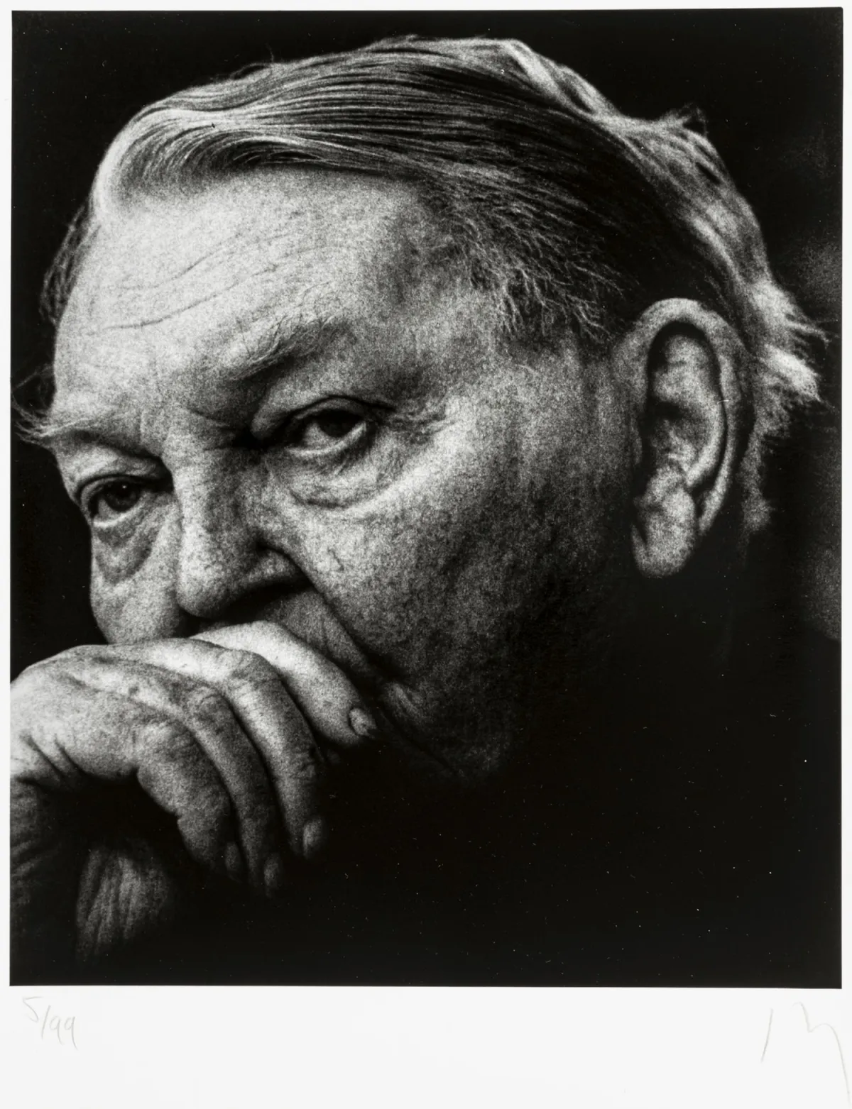 Müller, Konrad Rufus – De 8 kanslere. Mappe med 8 originalfotografier. Sølvgelatine på barytpapir.