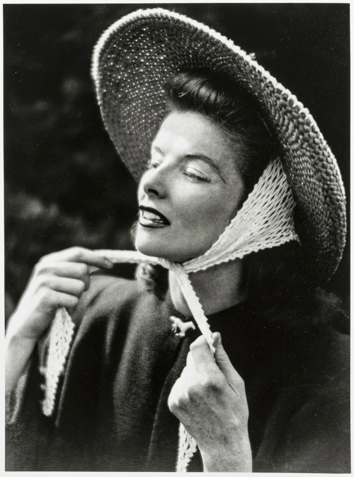 Munkacsi, Martin – Katherine Hepburn. Stříbrná želatina na fotopapíru