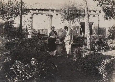 Plüschow, Wilhelm – Scène arcadienne avec deux jeunes hommes. Albumine. Vintage.