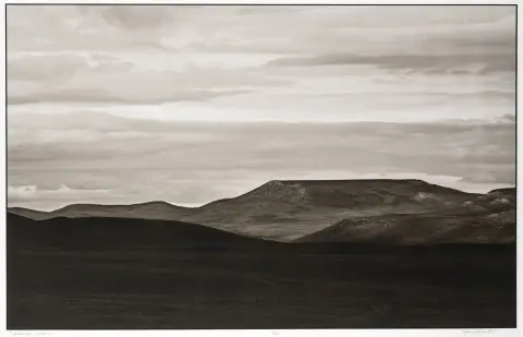 Vaughan, Stephen – Sheridan, Wyoming. Impression d'art sur vélin fort. Signée, datée, numérotée et titrée au crayon sous l'image.