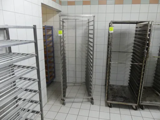 Ruostumaton teräspakastinkärry