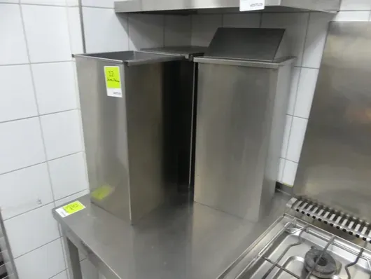 3 søppelbøtter i rustfritt stål