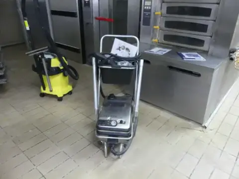 ROBBY 9000 Profi professionel varmdamprenser