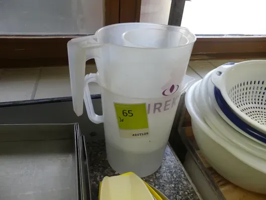 3x mittakuppia, eri malleja