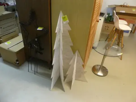 2 árboles de Navidad decorativos