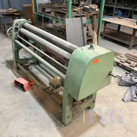Stroj za savijanje s tri valjka FASTI 103-15-2