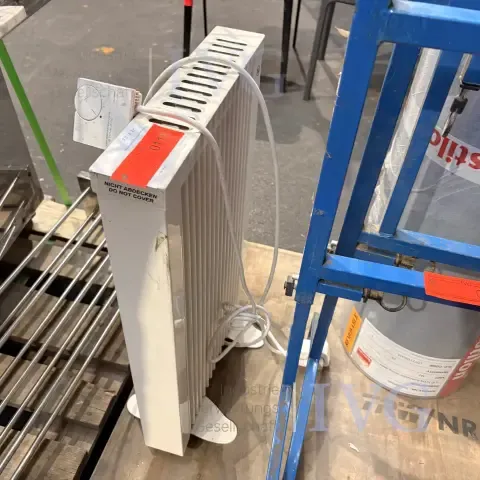 电暖器