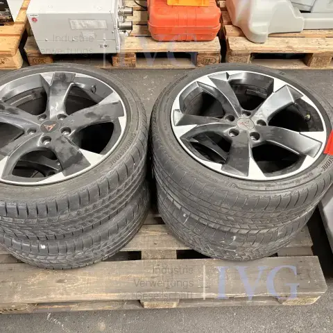 Set of summer tyres BRIDGESTONE