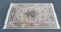 Tappeto orientale, probabilmente Kirman, 135x220 cm