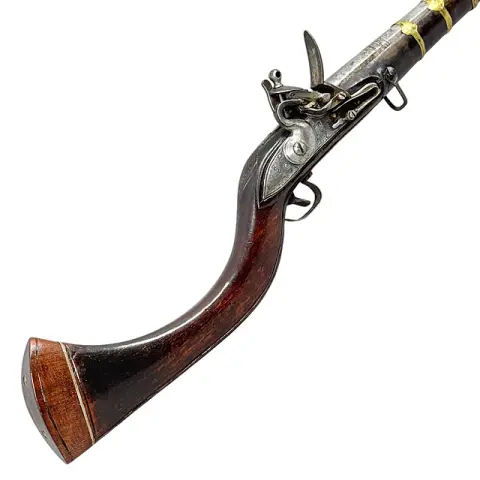 Flintlåsgevær, Jemen, valnøttskjefte, Brown Bess-lås «TOWER», krone over «GR», 1700-/1800-tallet
