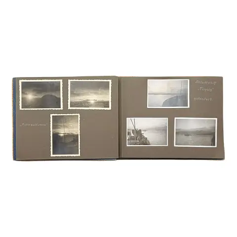 Kriegsmarine, fotoalbum med 53 bilder, slagskipet Tirpitz kantret, arbeidsbøker, andre verdenskrig