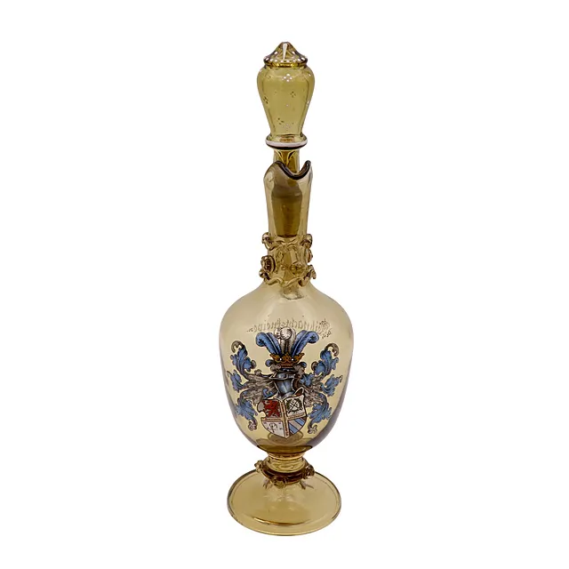 Corps Pomerania Greifswald 酒壶，珐琅纹章与玫瑰花饰凸点，1890 年圣诞酒会