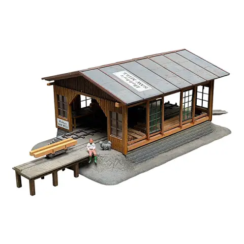 Pola, scierie « Bobby's Saw Mill » pour train de jardin échelle G, cadre de scie motorisé, avec figurines