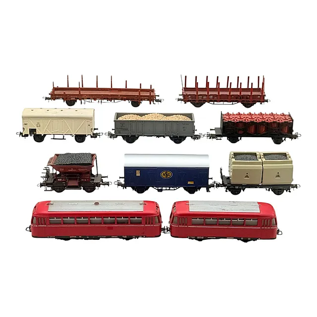 Märklin autorail VT 95 avec remorque et huit wagons de marchandises, H0, années 1950