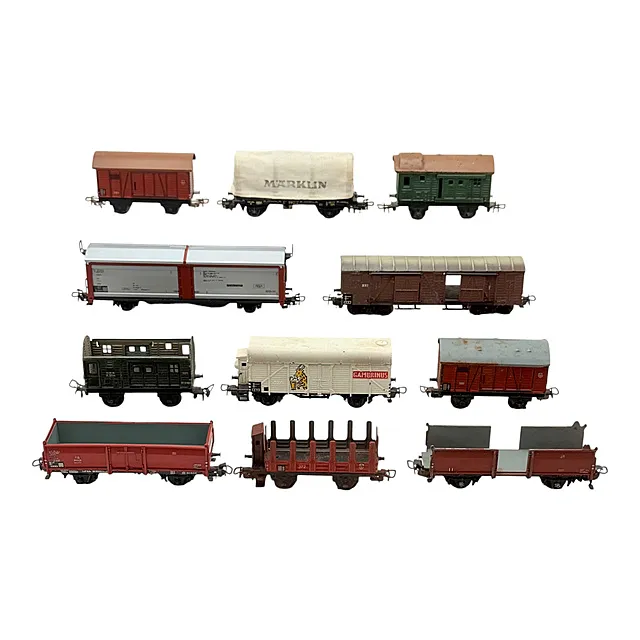 Märklin H0 partij van elf goederenwagens met platte wagen, vermoedelijk jaren 1950/1960