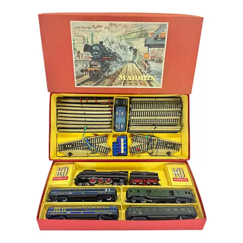 Märklin H0 treinstel 3207 met gestroomlijnde stoomlocomotief SK 800 en wagens, originele verpakking, jaren 1950
