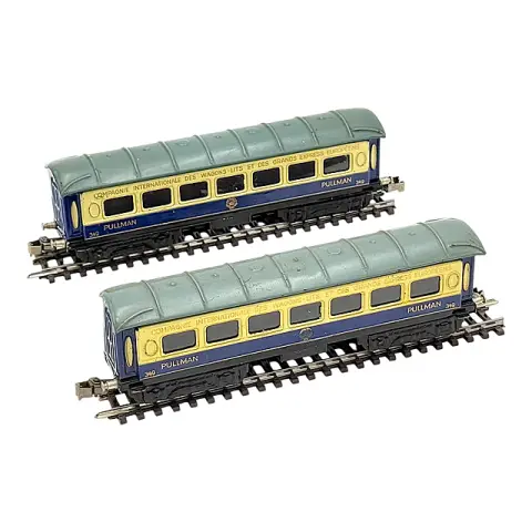 Märklin twee CIWL Pullman-rijtuigen in blauw en crème, nr. 349, schaal H0