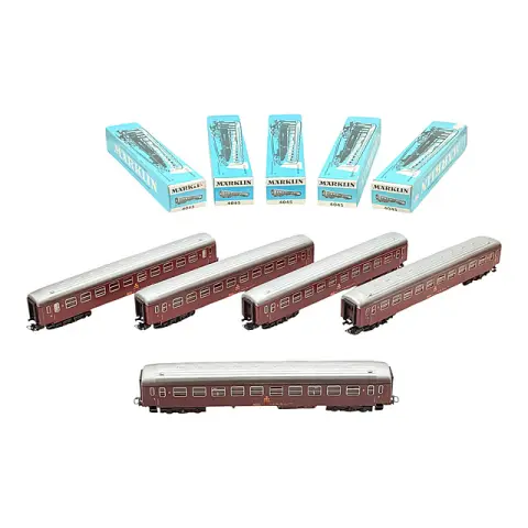 Märklin schaal H0 vijf DSB-sneltreinenrijtuigen 4045, eerste generatie, rood, originele verpakking