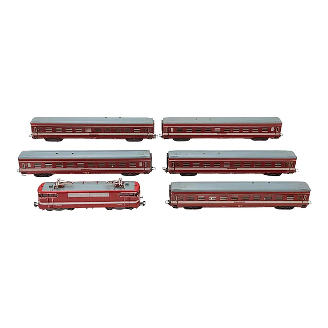 Märklin H0 قاطرة كهربائية SNCF BB 9200 «Le Capitole» مع خمس عربات ركاب من الدرجة الأولى، على الأرجح من السبعينيات