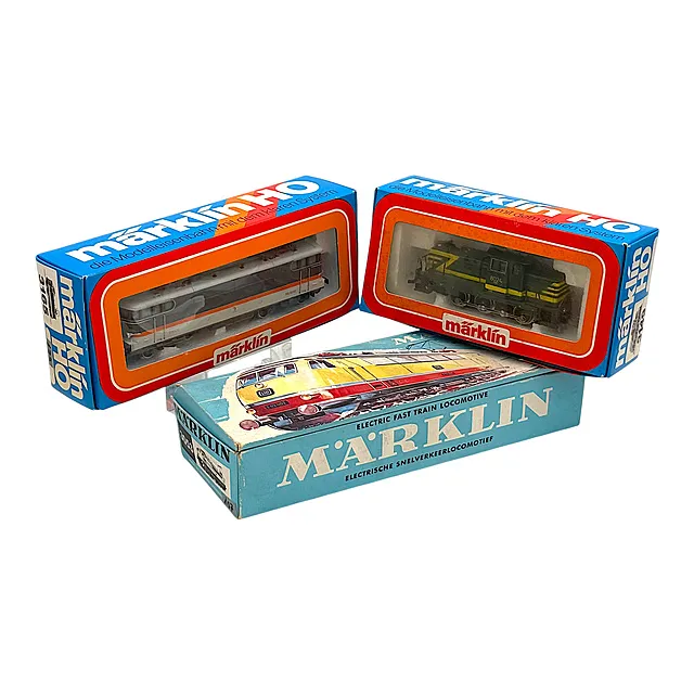 Lot de trois locomotives Märklin : DB E03 TEE, SNCF BB 9200 et diesel SNCB, H0