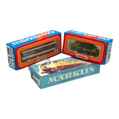 Lot de trois locomotives Märklin : DB E03 TEE, SNCF BB 9200 et diesel SNCB, H0