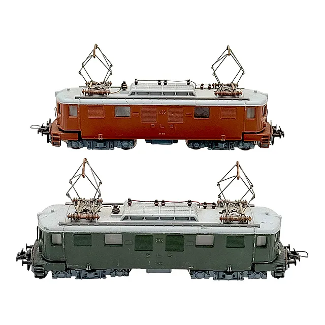 Deux locomotives électriques artisanales BLS 255 sur base Märklin, échelle H0