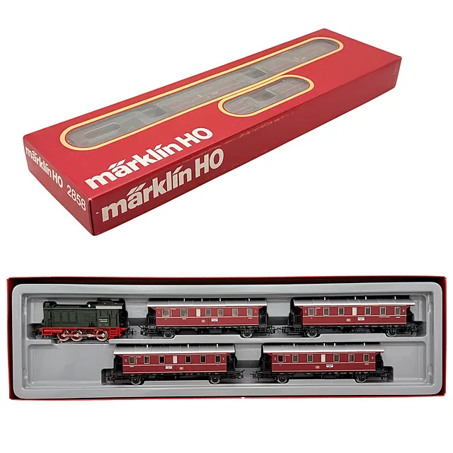 Märklin H0 set putničkog vlaka 2858 s dizelskom lokomotivom V36 i vagonima, u originalnom pakiranju