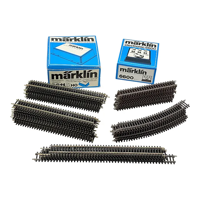 Set Märklin circa 55 binari K, electronic 6600 e trasformatore 6611, H0