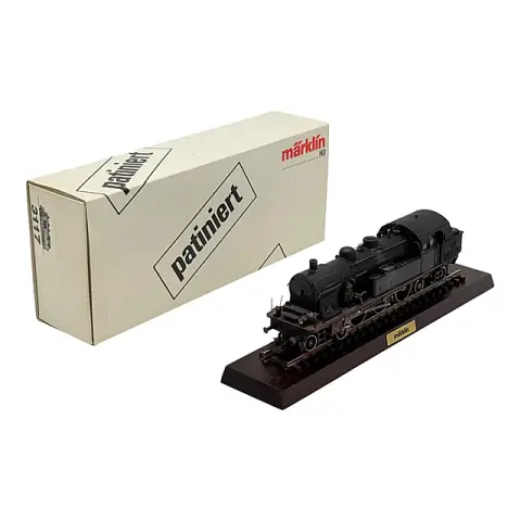 Märklin 3117 locomotive tender SNCF 232 TC patinée sur socle, échelle H0, emballage d'origine