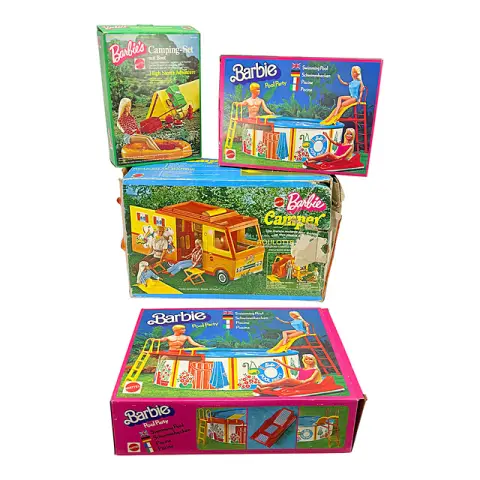 Lot Mattel Barbie, camping-car et pool party avec accessoires, années 1970