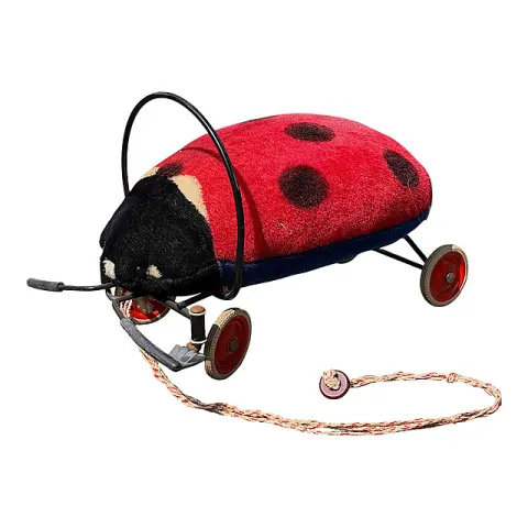Steiff Reit-Marienkäfer, jouet à tirer et à monter sur roues, peluche sur châssis métallique, vers 1960