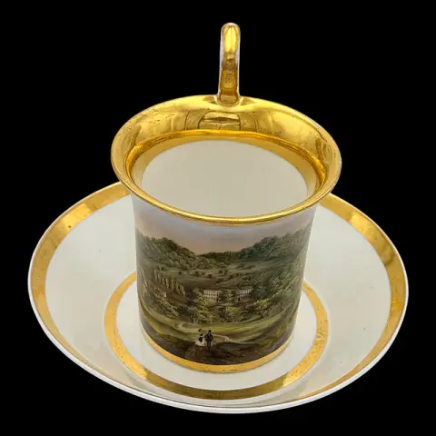 Tasse à vue Biedermeier avec peinture de paysage et riche dorure, 1837–1844