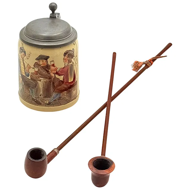 Villeroy & Boch Mettlach, ølkrus med værtshussccene, tinlåg, omkring 1900, samt to tobakspiber