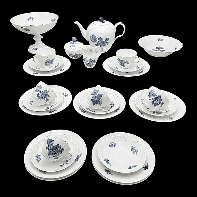 Serwis do herbaty Royal Copenhagen dla pięciu osób, dekoracja Blaue Blume, Dania