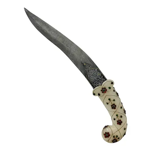 Pugnale indiano khanjar, impugnatura a pistola in giada bianca con pietre preziose, lama damascata, XX sec.