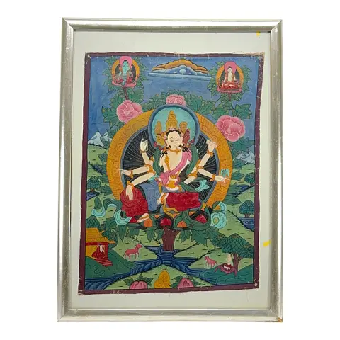 Thangka con divinità bianca a tre volti e sei braccia su trono di loto, rotolo dipinto, XX sec.